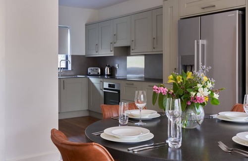 Chittlehamholt Cabin | Cozy 2 Bedroom Lodges with Scenic Meadow Views