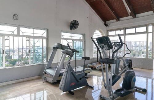 San Geronimo Apartment | Ocean View 2BDR Retreat with Pool & Breakfast Included