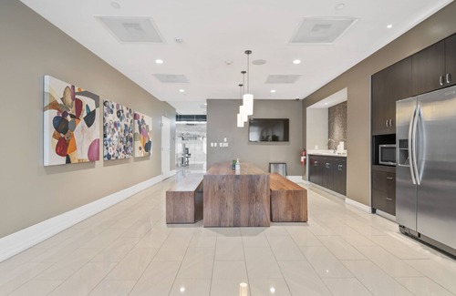 Back Bay East Apartment | Beautiful 2BR Back Bay Retreat with Breathtaking Views