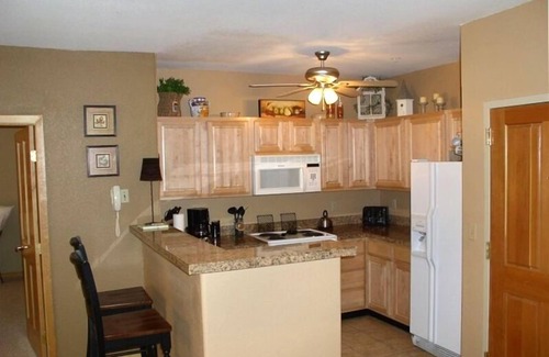 Mountain House Condo | Top-Rated 2BR/2BA Retreat in Keystone with Pool & Spa