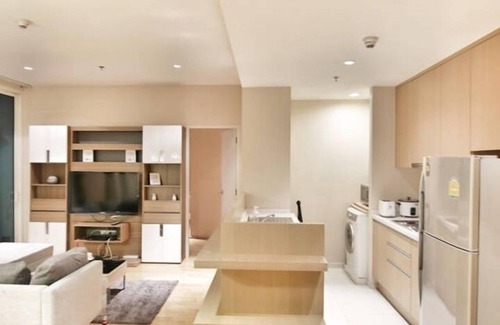 Pathumwan Apartment | Chic 2BR Retreat in City Center with Pool & Spa Access
