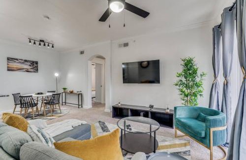 McNeil Apartment | 2BR Oasis with Resort Pool and Hot Tub Awaits You!