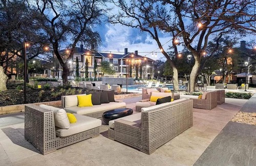 McNeil Apartment | Modern 2BR Retreat with Resort Pool Near The Domain