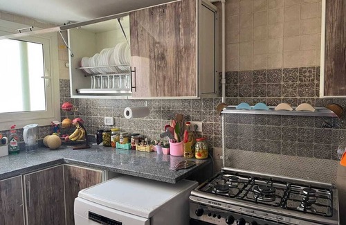 Bulaq ad Dakrur Apartment | Elegant 3-Bedroom Apartment with Pyramid Views