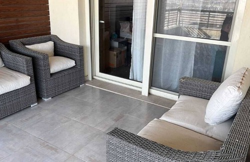 Bulaq ad Dakrur Apartment | Elegant 3-Bedroom Apartment with Pyramid Views