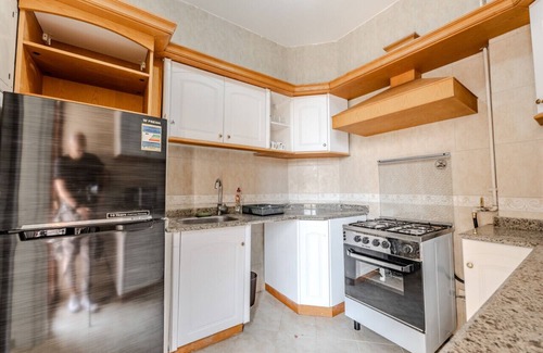 Dream Land Apartment | Elegant Golf View Apartment with Child-Friendly Amenities