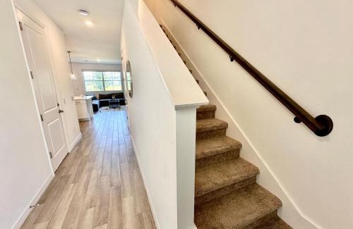 Davenport House | Relaxing Oasis Resort with Pool and Pet-Friendly Amenities
