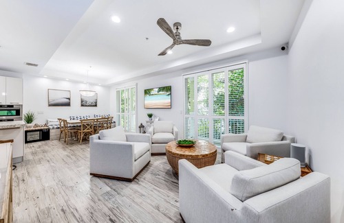 Hollywood Villa | Impressive 4 Bedroom Beach Villa Near Hollywood Beach
