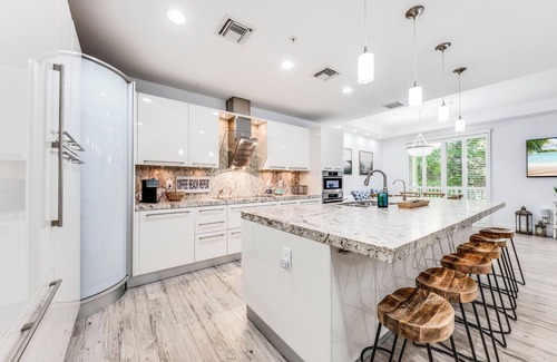 Hollywood Villa | Impressive 4 Bedroom Beach Villa Near Hollywood Beach