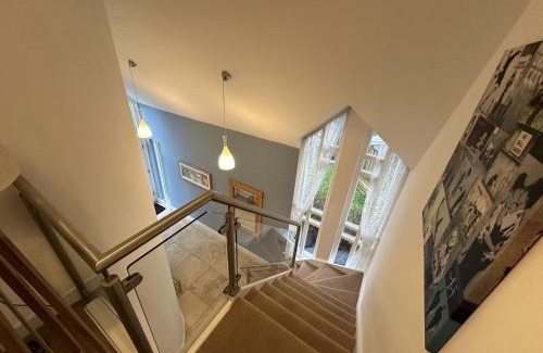 St Austell House | Family-Friendly 4 Bedroom New England Villa - Trewhiddle V10