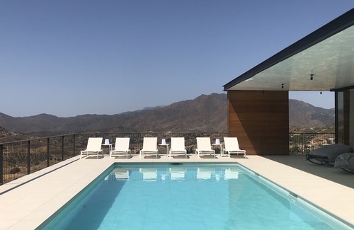 Mijas House | Premier 4-Bedroom Villa with Private Pool & Gym