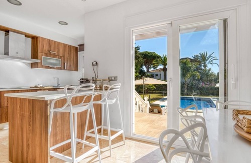 Urbanizacion Marbessa Villa | Beachside Villa Retreat with Private Pool & Ocean Views