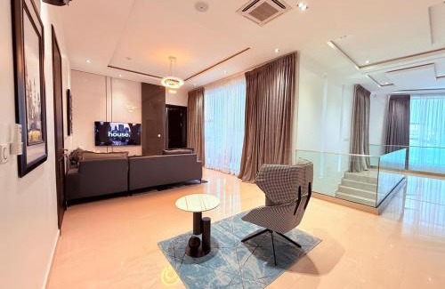 Ajah Villa | Luxurious 5BR Villa with Private Pool, Lekki Lagos