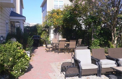 Beach Haven Crest House | Oceanside Retreat: 6 Bedrooms, Pool & Steps to Beach