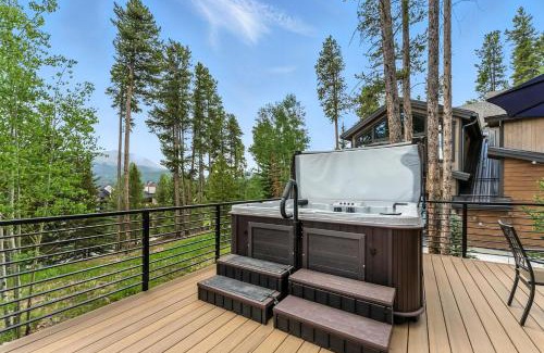 Peak 8 House | Exceptional 6BD Retreat in the Heart of Breck