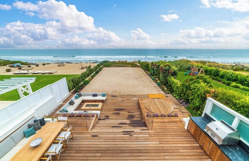Western Malibu Villa | Luxurious 7-bedroom villa with AC, WiFi, fitness room in stunning Malibu