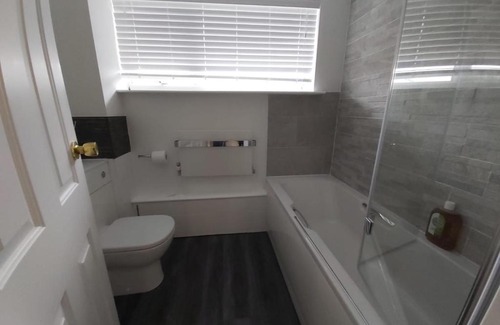 Tilbury Villa | Beautiful Home for Extended Stays - Guest Rated 10/10
