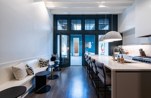 Downtown Louisville House | Urban Retreat with Spa & Hot Tub in Bourbon Trail