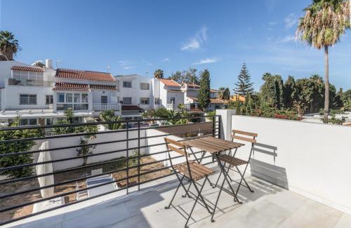 Guadalmar Villa | Luxurious And Modern Family Home