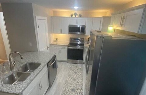 Topeka House | Tranquil Escape with Pet-Friendly Amenities & Top Rating