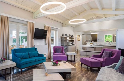 Rezanci Villa | Spacious Complex Perfect for Large Groups with Pool & Spa