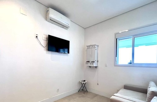 Santos Apartment | Elegant Apartment with Beach Views and Spa - Marea 213