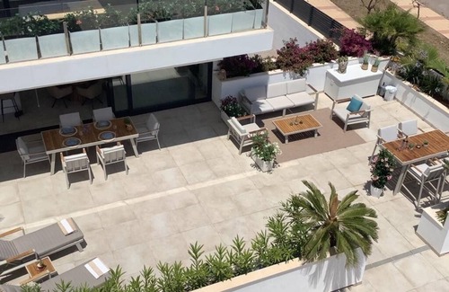 Mar de Cristal Apartment | Luxurious apartment with large sunny terrace within walking distance to the sea and stores.