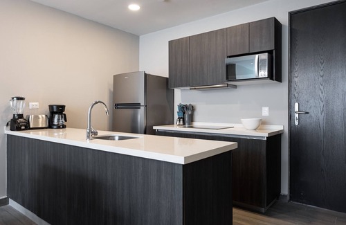 Santa Catarina Apartment | Modern Apartment Steps from San Pedro with Pool & Spa