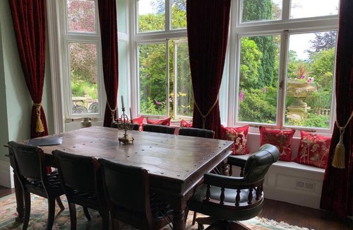 Ladock Apartment | Historic Mansion Apartment with Ocean View and Pet-Friendly