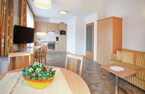 Stumm Apartment | Elegant Kaltenbach Apartment with Sauna & Family Amenities
