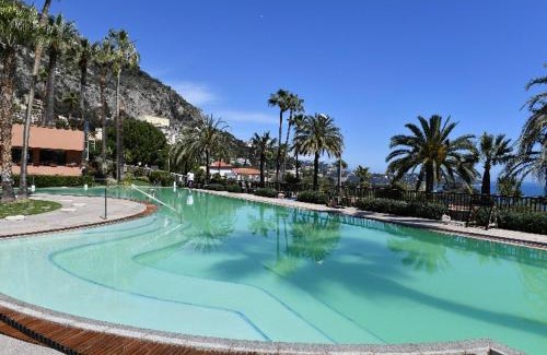 La Rousse Apartment | Elegant Apartment in Monaco with Pool and Pet-Friendly Amenities
