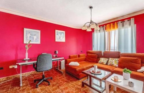 Radazul Apartment | Seaside Apartment in Radazul with Family-Friendly Amenities
