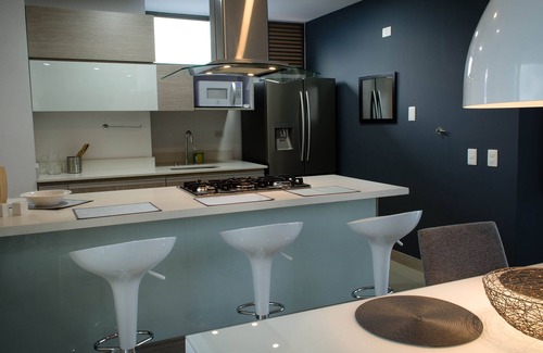 Patio Bonito Apartment | Dream Stay at a Wheelchair Accessible Apartment Suite