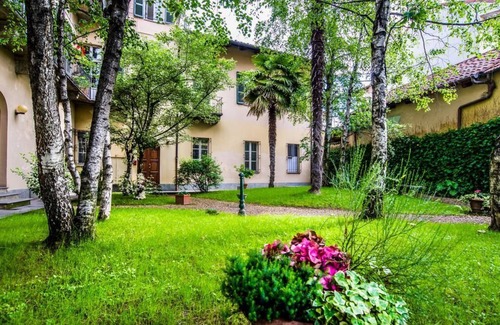 Rivoli Apartment | Elegant Apartment in Rivoli's Historic Center with Spa