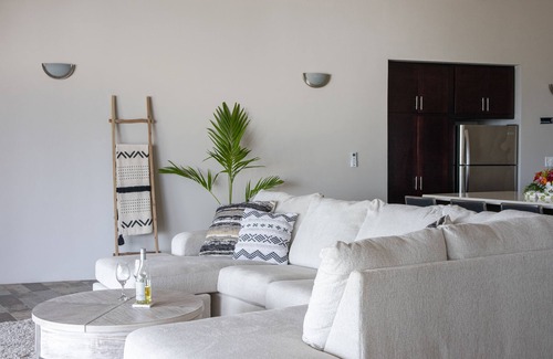 San Pedro Villa | Exquisite Beach Front Villa Sapphire with Ocean View & Spa