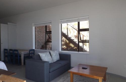 Still Bay Apartment | Beachfront Apartment with Ocean View - Guest Rated 9.1