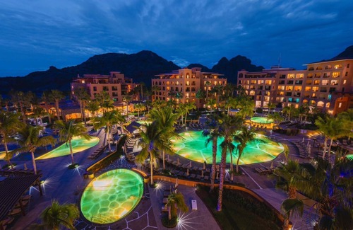 Loreto Apartment | Luxurious Beachfront Retreat with Stunning Sea Views