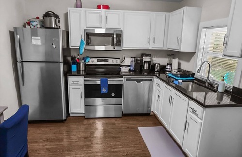 Denison House | Tranquil Retreat with Lake View & Hot Tub Amenities