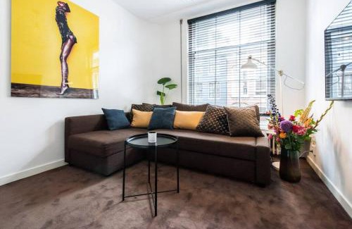 De Weteringschans Bed & Breakfast | Elegant Boutique Suite in the Heart of City Center