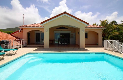 Cul de Sac Villa | Panoramic Ocean View Hotel: Guest Rated 9.8 with Pool & Spa