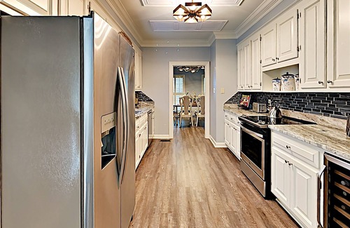 Little Rock House | Prime Hotel with Kitchen Access and 9.8/10 Guest Rating