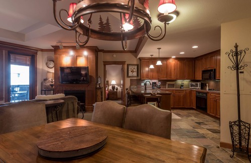Copper Mountain Village Condo | Prime Condo Next to Lifts with Spa & Free WiFi