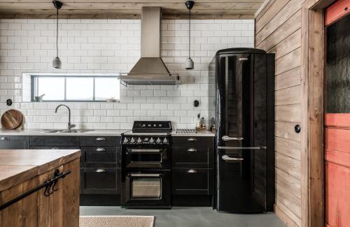 Vemdalen Villa | Idyllic Cottage with Sauna and Mountain Views – 10/10 Rated