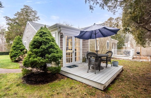 West Hyannisport Cottage | Beachside Cottage with Pool & Ocean Views - Guest Rated 10/10