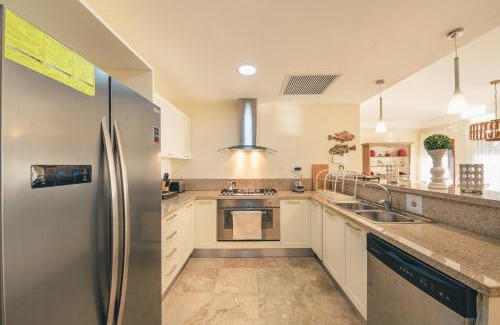 Puerto Bahia Villa | Elegant Villa at Puerto Bahia with Scenic Views & Pool