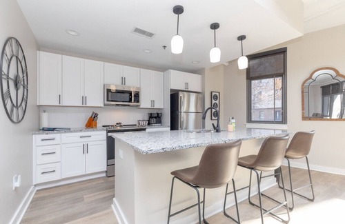 Rolling Mill Hill Condo | Stylish Downtown 1 Bedroom with Pool and Scenic Views
