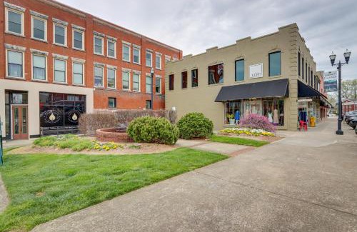 Murphy Apartment | Elegant Downtown Loft with Child-Friendly Amenities