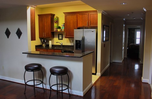 French Quarter Condo | Premier Dual-Master Suites near Superdome & French Quarter