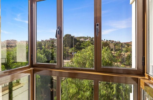 Castillo de Sabinillas Apartment | Bright Apartment on Costa del Sol with Oceanfront Views