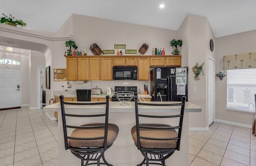 Four Corners Villa | Exclusive Executive Villa with Private Pool Near Disney